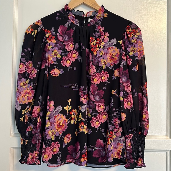 Amanda Uprichard Helene top in Evening Blossom - Picture 2 of 7